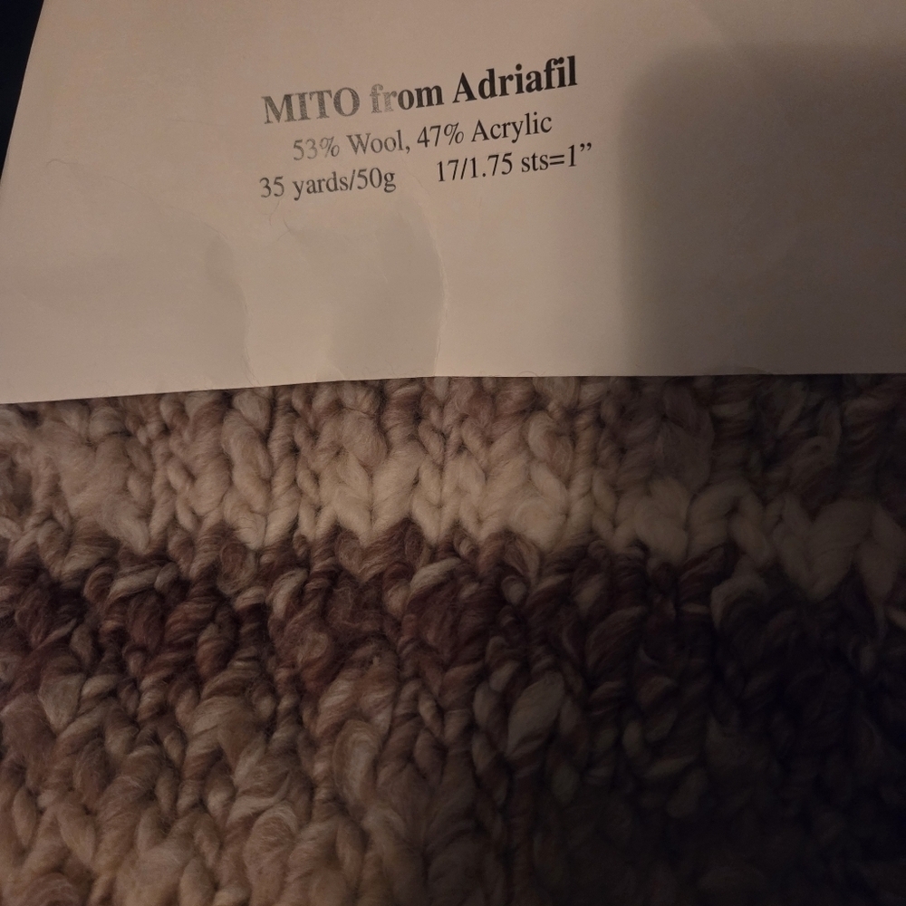 Adriafil Mito Trends Yarn in Gray and Tan - Picture 7 of 7